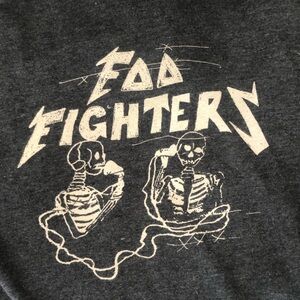 2018 Foo Fighters Gray Zip Up Hoodie with White Drawstrings Large